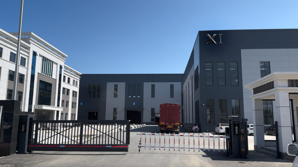 <b>FACTORY</b> 12,000m² Digital Production Base